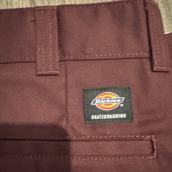 Dickies Skateboarding Regular Fit Pants Men's  30x32  Maroon Twill New W/ Tags - Picture 11 of 11